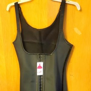 New sexy hook and eye black Corset size medium